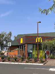Photo n°3 de McDonald's à Saint-Jean-de-la-Ruelle ()