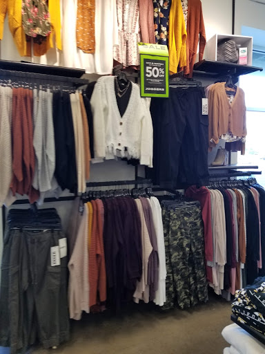 Clothing Store «rue21», reviews and photos, 3404 Fairlane Dr, Allen Park, MI 48101, USA