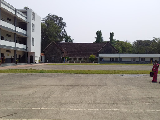 Hume Mc Henry Memorial Higher Secondary School And Junior College Of Sda