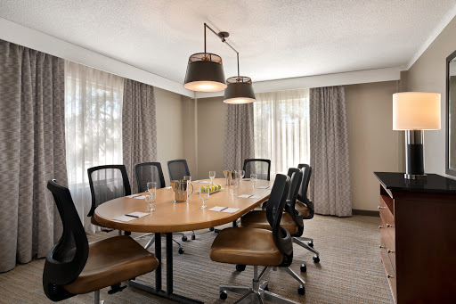 Hotel «Embassy Suites by Hilton Brunswick», reviews and photos, 500 Mall Blvd, Brunswick, GA 31525, USA