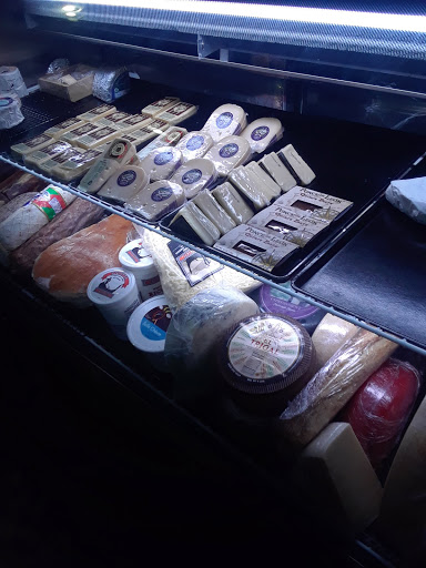 Winery «Red Or White Wine Discount Center», reviews and photos, 323 De La Mare Ave # A, Fairhope, AL 36532, USA