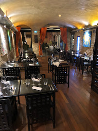 Atmosphère du Restaurant Le Café Épicerie - Le Bistrot de Chef de Cour des Loges à Lyon - n°8