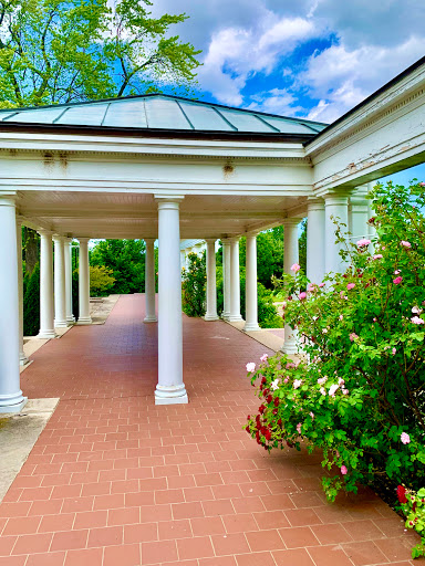 Tourist Attraction «Hoyt Lake», reviews and photos, 199 Lincoln Pkwy, Buffalo, NY 14222, USA