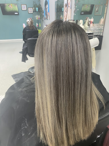 Beauty Salon «Tres Latinas Beauty Salon», reviews and photos, 788 Normandy St, Houston, TX 77015, USA