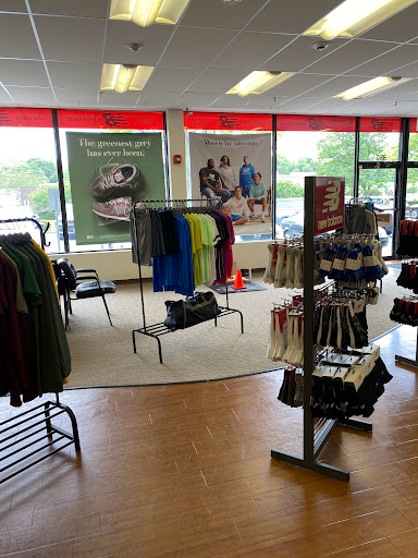 Shoe Store «New Balance Westchester», reviews and photos, 350 Tarrytown Rd, White Plains, NY 10607, USA