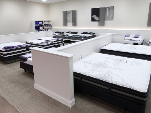 Furniture Store «Havertys Furniture», reviews and photos, 31594 US Hwy 19 N, Palm Harbor, FL 34684, USA