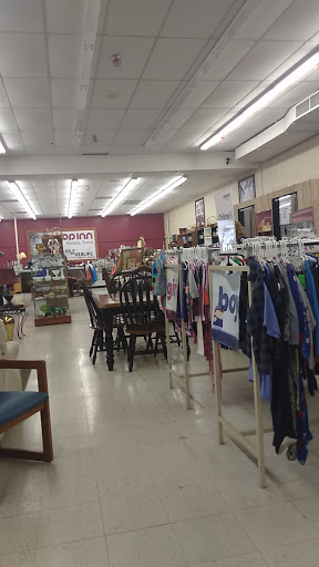Thrift Store «Drop Inn Resale Store», reviews and photos, 1625 J St SW, Cedar Rapids, IA 52404, USA