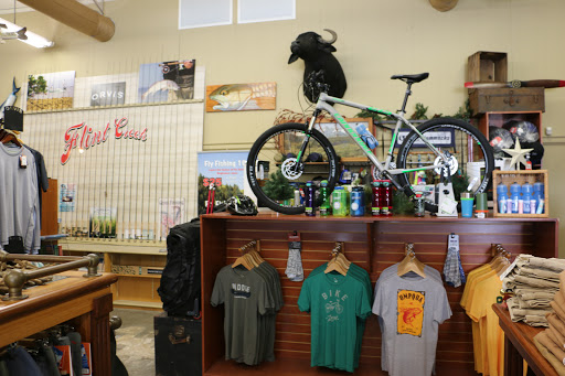 Sporting Goods Store «Flint Creek Outfitters», reviews and photos, 14129 7th St, Dade City, FL 33525, USA