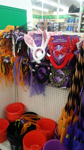 Dollar Store «Dollar Tree», reviews and photos, 14804 Olympic Dr, Clearlake, CA 95422, USA