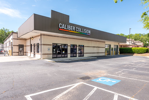 Auto Body Shop «ABRA Auto Body & Glass», reviews and photos, 631 Indian Trail Lilburn Rd NW, Lilburn, GA 30047, USA