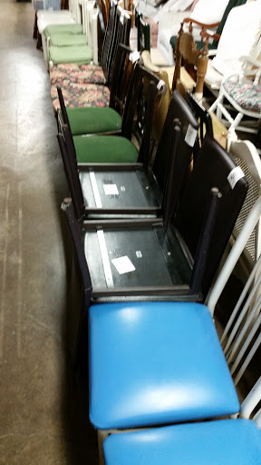 Thrift Store «The Ark Thrift Shop», reviews and photos, 1302 N Milwaukee Ave, Chicago, IL 60622, USA