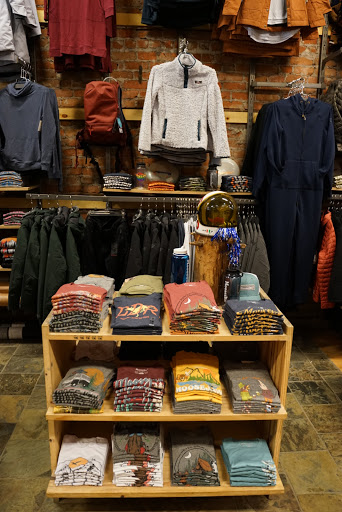 Outdoor Sports Store «Moosejaw», reviews and photos, 327 S Main St, Ann Arbor, MI 48104, USA