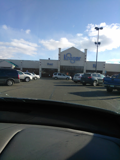 Grocery Store «Kroger», reviews and photos, 3838 Richfield Rd, Flint, MI 48506, USA