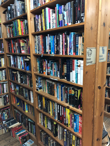 Used Book Store «Books Do Furnish a Room», reviews and photos, 1809 W Markham Ave, Durham, NC 27705, USA