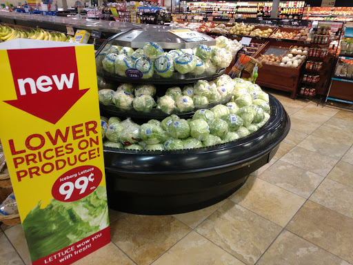 Supermarket «Giant Eagle Supermarket», reviews and photos, 1201 Mentor Ave, Painesville, OH 44077, USA