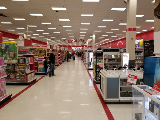 Department Store «Target», reviews and photos, 999 Corporate Dr, Westbury, NY 11590, USA