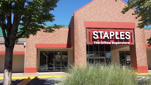 Office Supply Store «Staples», reviews and photos, 8795 SW Tualatin-Sherwood Rd, Tualatin, OR 97062, USA