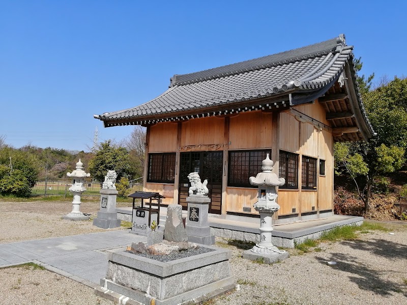 奥新田八幡社