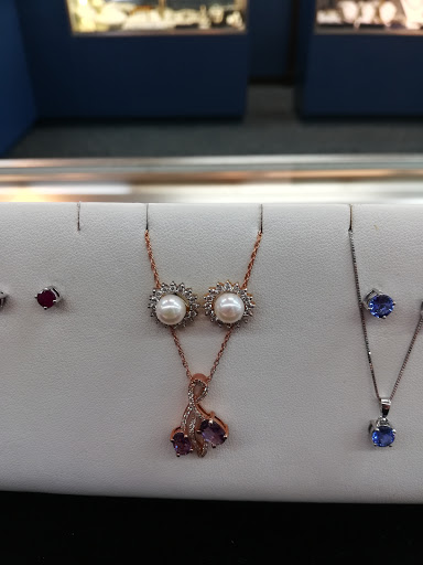 Jeweler «J.L. Hupp Jewelers», reviews and photos, 7808 E 96th St, Fishers, IN 46037, USA