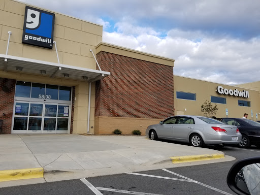 Thrift Store «Goodwill - University Pointe», reviews and photos, 5808 University Pointe Blvd, Charlotte, NC 28262, USA