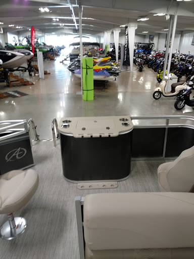 Boat Dealer «U Motors, Inc.», reviews and photos, 2600 Main Ave, Fargo, ND 58103, USA