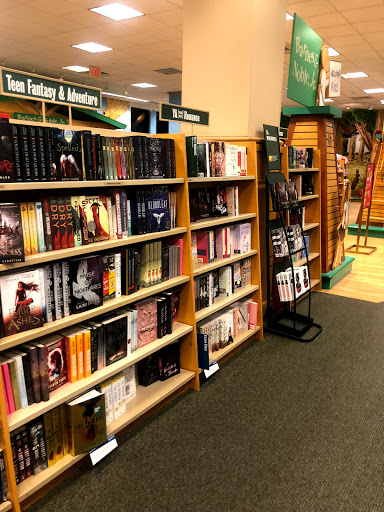 Book Store «Barnes & Noble», reviews and photos, 5701 Sunset Dr #196, South Miami, FL 33143, USA