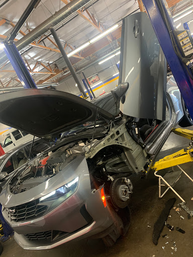 Auto Repair Shop «Stamps Auto», reviews and photos, 711 S Lindsay Rd, Gilbert, AZ 85296, USA