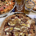 Photo n°1 de l'avis de Ciuri. fait le 29/04/2022 à 21:49 sur le  Osteria Pizzeria Re Borbone à Palermo