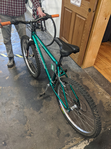 Outdoor Sports Store «Switchback Gear Exchange», reviews and photos, 2166 Plainfield Ave NE, Grand Rapids, MI 49505, USA