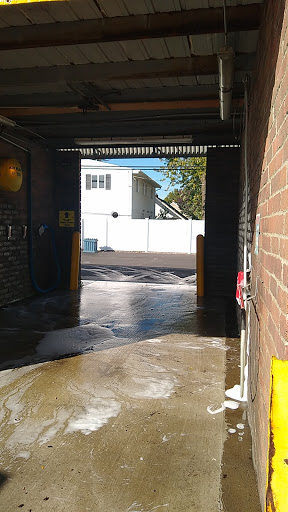 Car Wash «Dr Huggs Car Wash», reviews and photos, 2376 Sheridan Dr, Tonawanda, NY 14150, USA