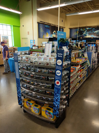 Pet Supply Store «Petco Animal Supplies», reviews and photos, 3535 Perkins Rd #305, Baton Rouge, LA 70808, USA