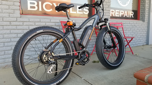 Bicycle Repair Shop «Hilltop Bicycle Center», reviews and photos, 5145 Lake Ridge Pkwy #131, Grand Prairie, TX 75052, USA