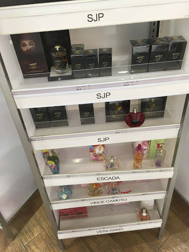 Hair Salon «Ulta Beauty», reviews and photos, 9270 Joliet Rd, Hodgkins, IL 60525, USA