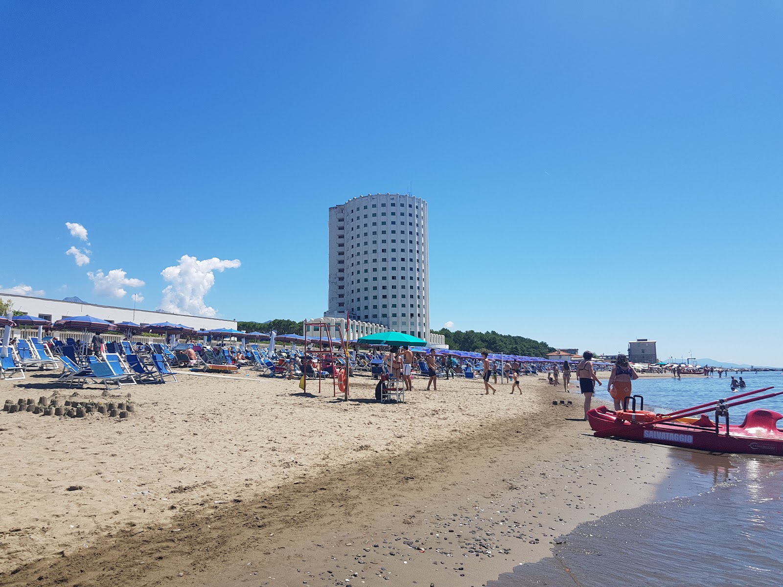 Foto di Marina di Massa con molto pulito livello di pulizia