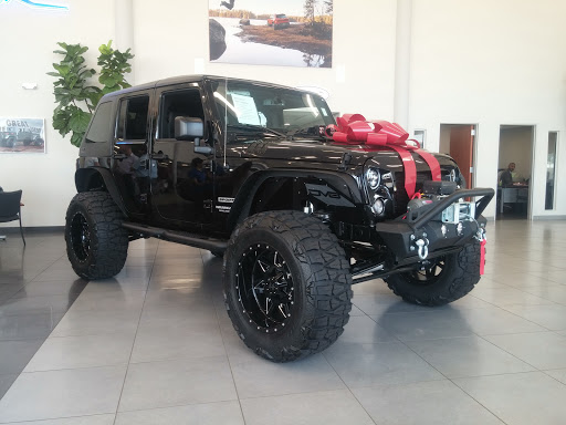 Used Car Dealer «Mac Haik Chrysler Dodge Jeep Ram», reviews and photos, 12111 Katy Fwy, Houston, TX 77079, USA