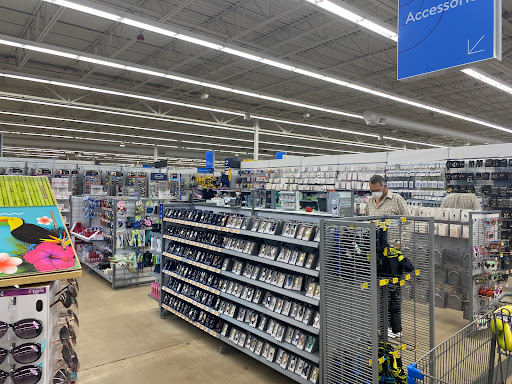 Department Store «Walmart Supercenter», reviews and photos, 100 N Main St, Manville, NJ 08835, USA