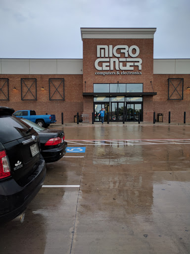 Computer Store «Micro Center», reviews and photos, 5305 S Rice Ave, Houston, TX 77081, USA