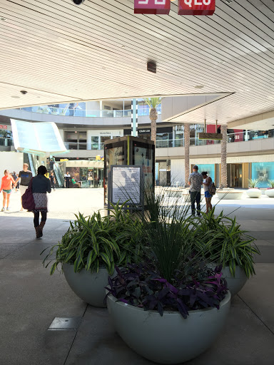 Shopping Mall «Santa Monica Place», reviews and photos, 395 Santa Monica Place, Santa Monica, CA 90401, USA