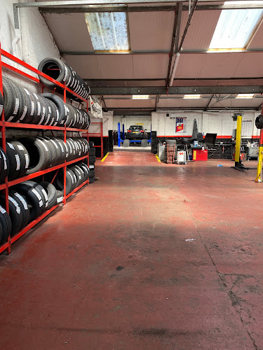 Reviews of National Tyres and Autocare - a Halfords company in Nottingham - Tire shop