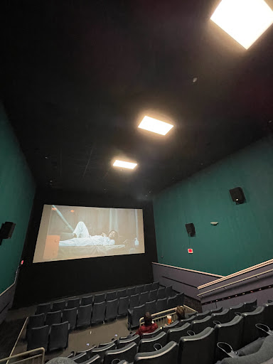 Movie Theater «Regal Cinemas Hazleton 10», reviews and photos, 400 Laurel Mall Dr, Hazleton, PA 18201, USA