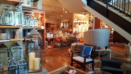 Furniture Store «Pottery Barn», reviews and photos, 2700 Clarendon Blvd r100, Arlington, VA 22201, USA