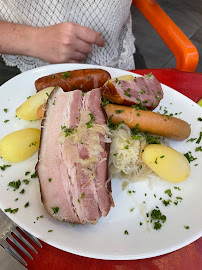 Choucroute d'Alsace du Restaurant français La Cour de Mémé - Soupe à Mémé & Mercerie à Obernai - n°11