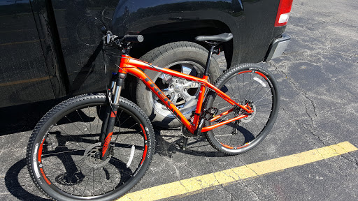 Bicycle Store «The Trek Bicycle Store of Kansas City-Shawnee», reviews and photos, 10412 Shawnee Mission Pkwy, Shawnee, KS 66203, USA