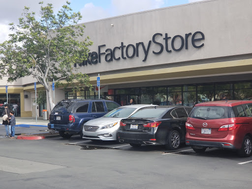 Shopping Mall «Las Americas Premium Outlets», reviews and photos, 4211 Camino De La Plaza, San Diego, CA 92173, USA