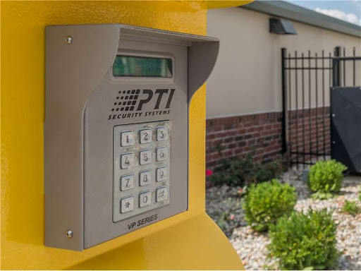 Self-Storage Facility «Allisonville Self Storage», reviews and photos, 10986 Allisonville Office Dr, Fishers, IN 46038, USA