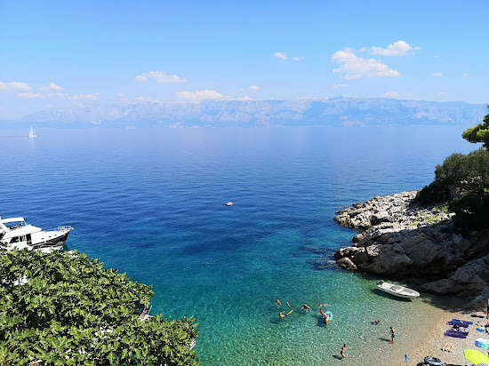 Pakomina beach