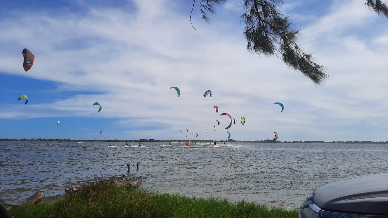 Foto von Praia da Pontinha do Outeiro wilde gegend