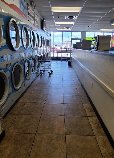 Laundromat «Wash Em Up Laundry», reviews and photos, 1415 S Federal Blvd, Denver, CO 80219, USA