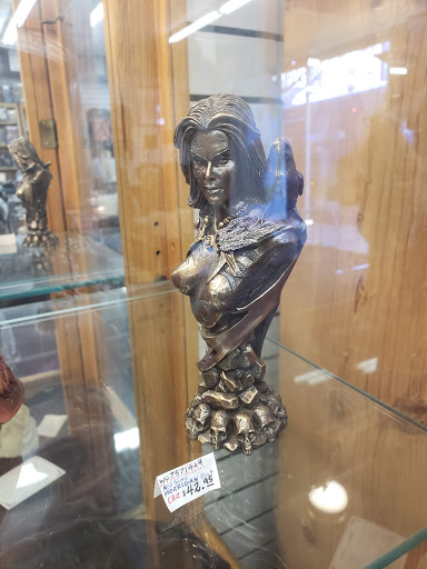 Book Store «Edge of the Circle Books», reviews and photos, 1307 NE 45th St, Seattle, WA 98105, USA