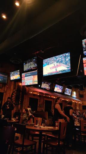 Sports Bar «Wild Bills Sports Saloon - Woodbury», reviews and photos, 546 Commons Dr, Woodbury, MN 55125, USA